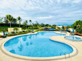 Vacaciones en el Eje Cafetero Piscina Parque del Café Aire Acondicionado